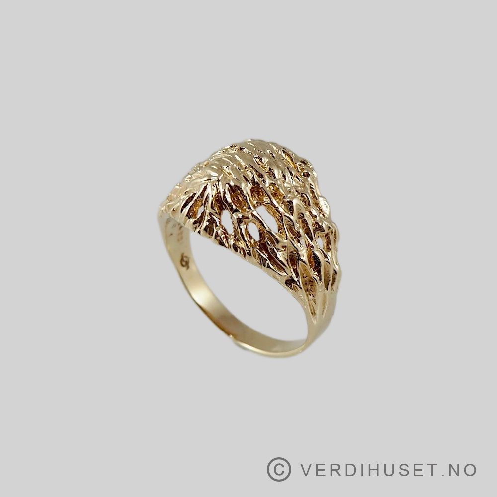 Ring i 14 K gull