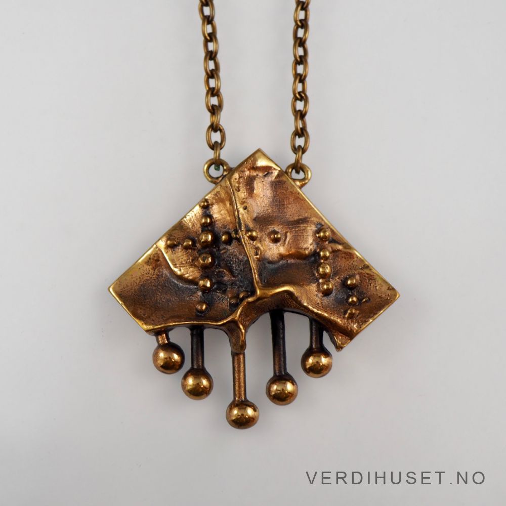 Halssmykke i bronse