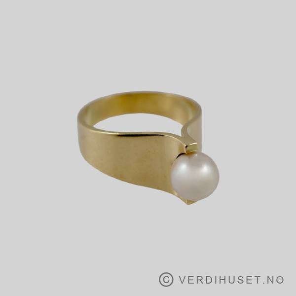 Hovedbilde Ring i 14 K gull med perle