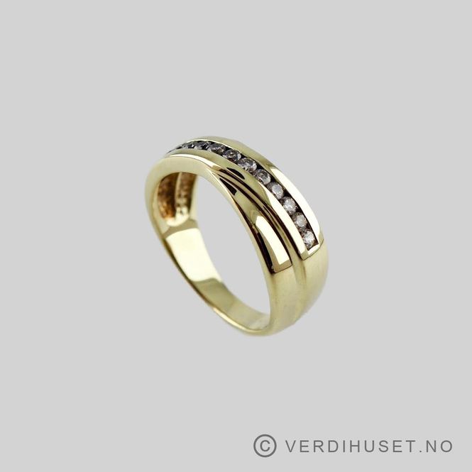 Hovedbilde Ring i 14 K gull med blanke stener