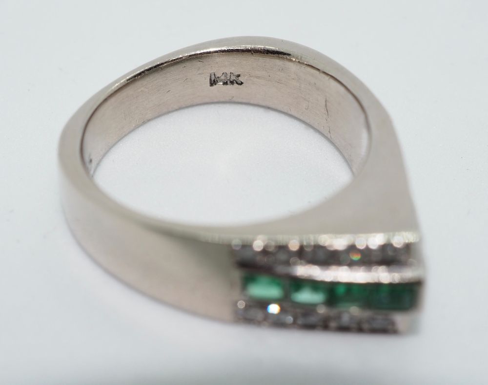 Ring i 14 karat hvitt gull