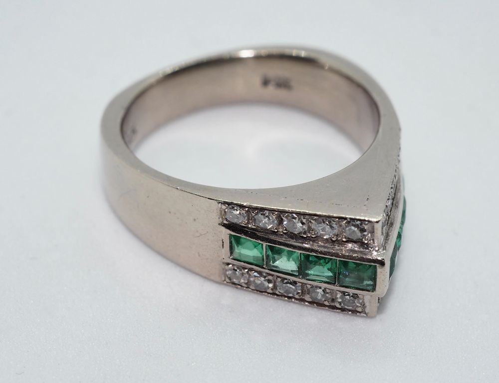 Ring i 14 karat hvitt gull