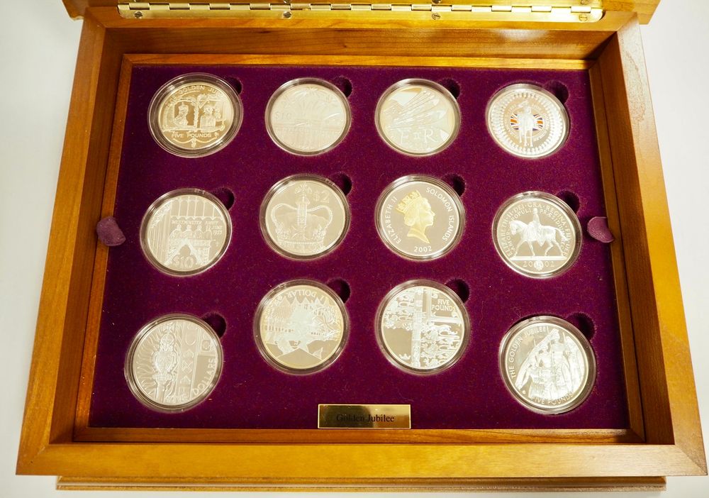 Myntsett i Sølv -Queen Elisabeth II - 12