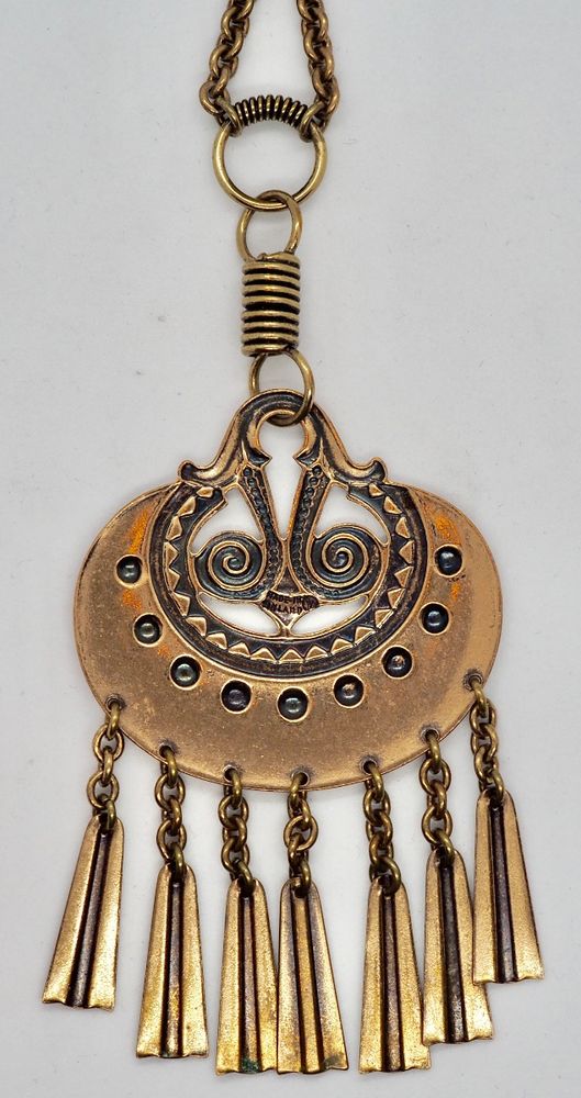 Halssmykke i bronse - Kalevala Koru, Finland