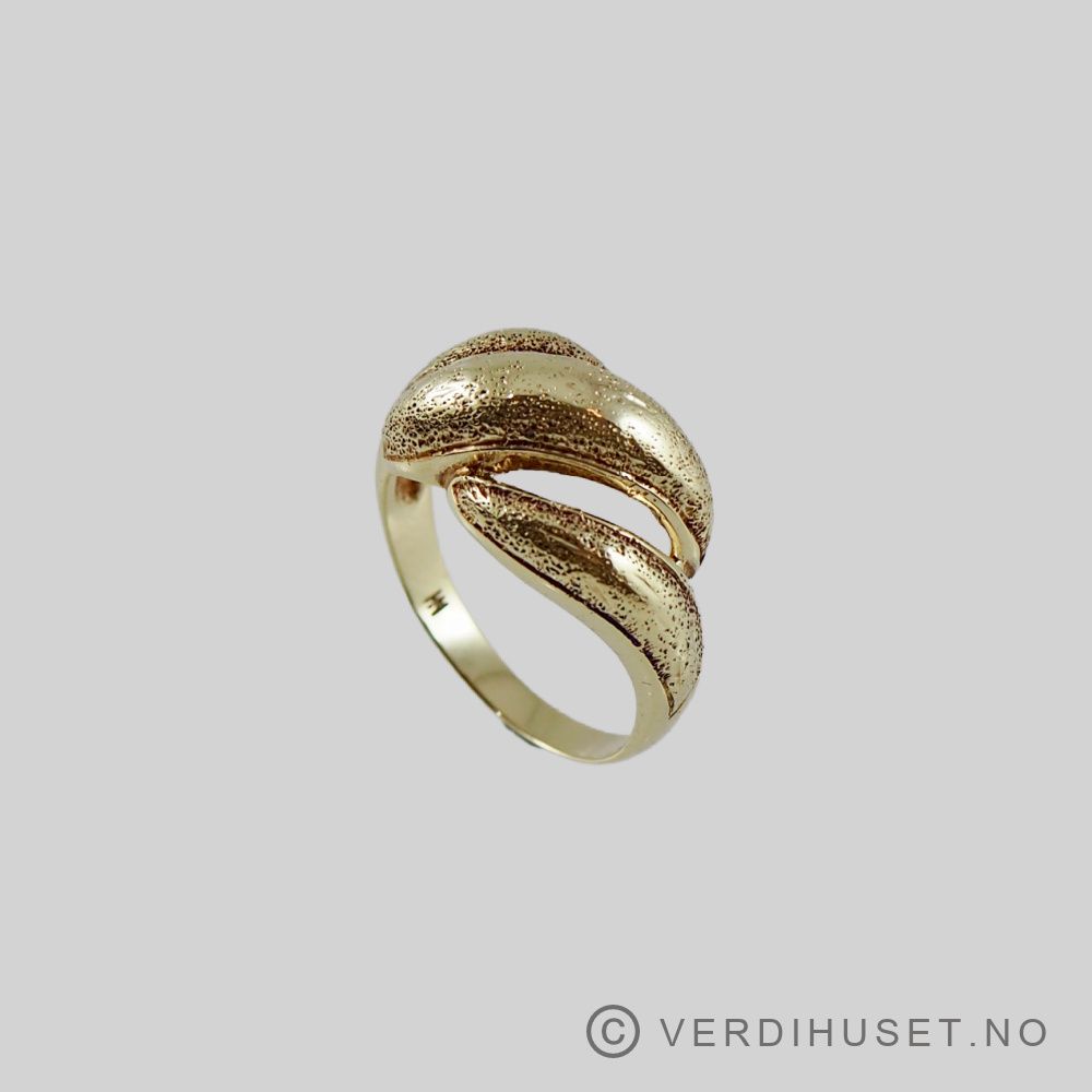 Ring i 14 K gull