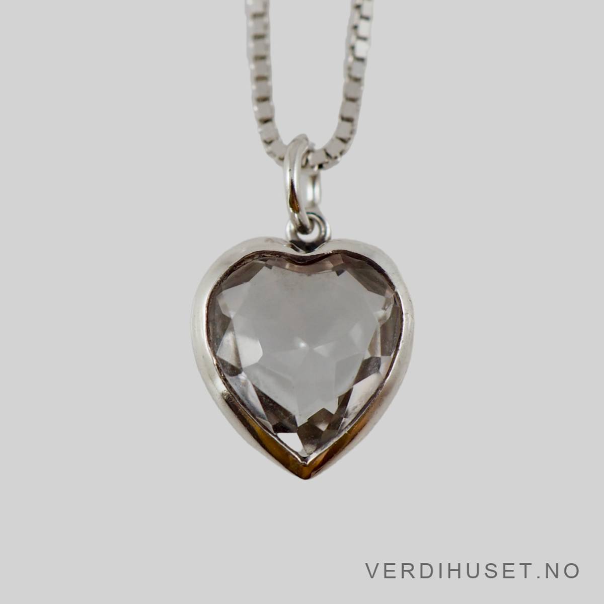 Anheng i sølv med blank sten/hjerte