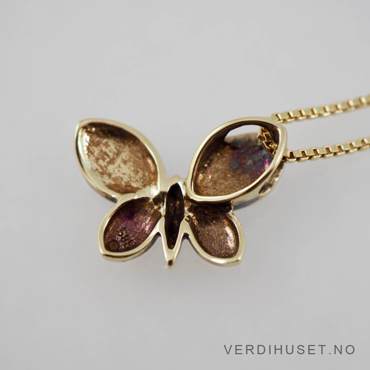 Anheng/Sommerfugl i 14 K gull med blanke stener