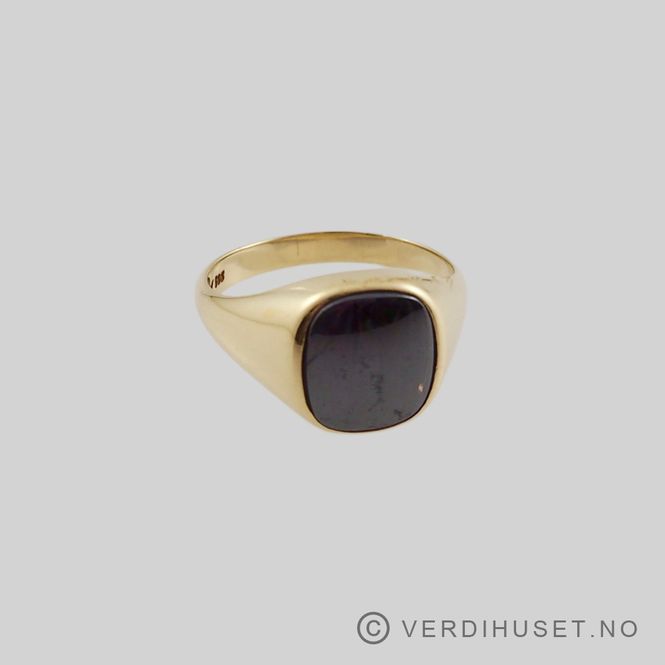 Hovedbilde Herre-ring i 14 K gull med sort sten