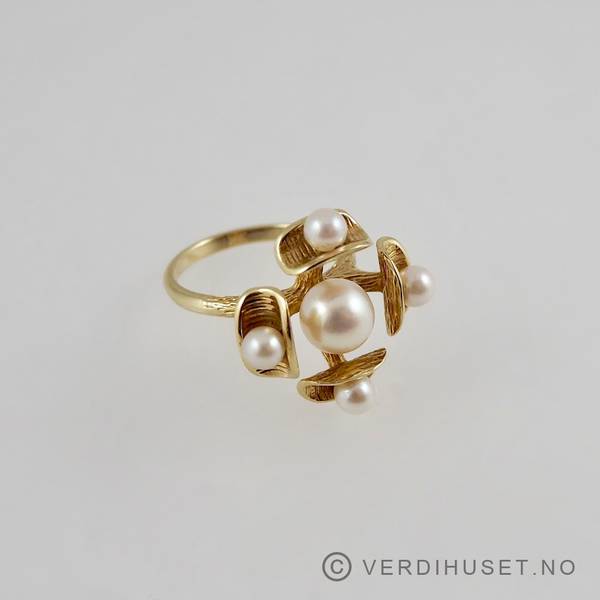 Hovedbilde Ring i 14 K gull med perler