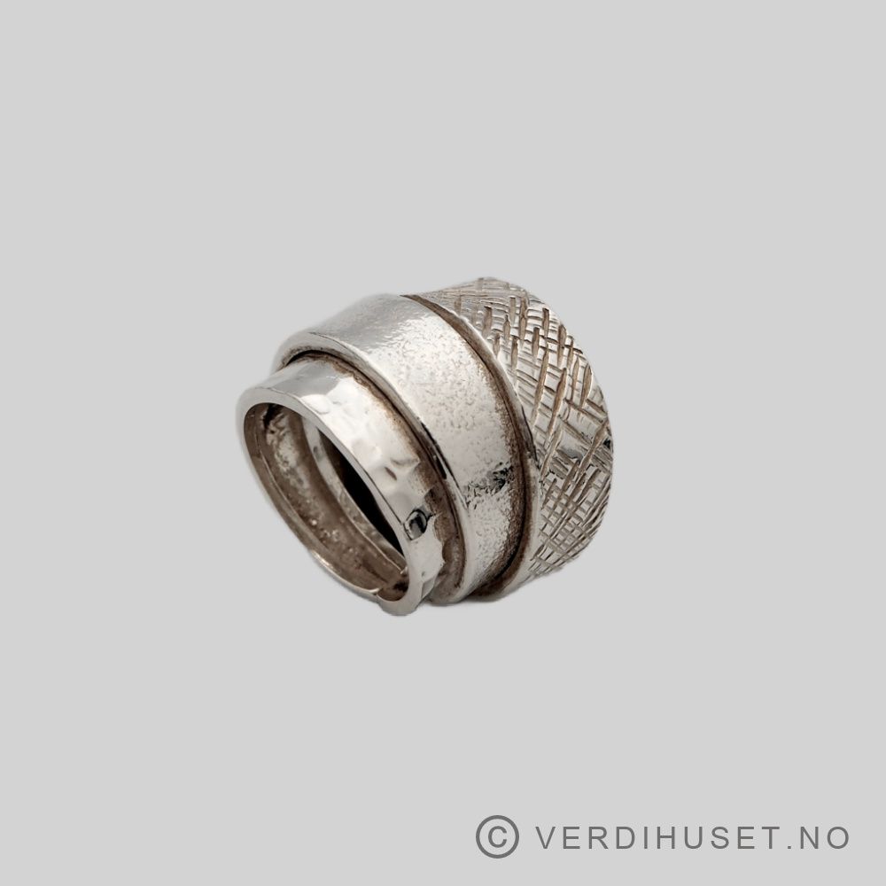 Ring i sølv