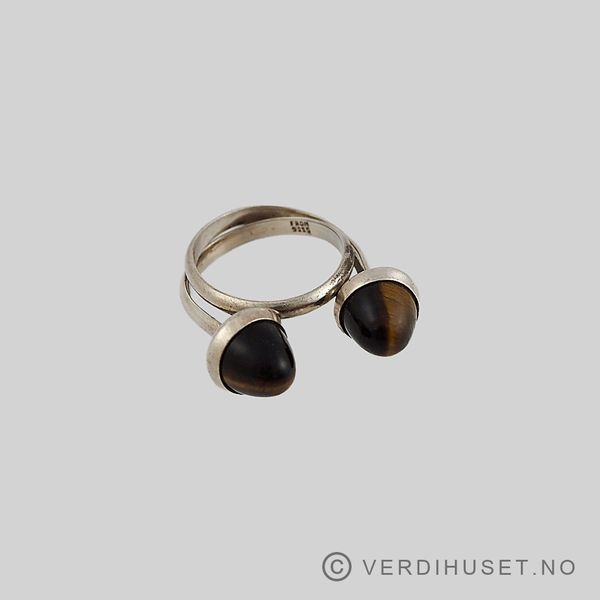 Hovedbilde Ring i sølv med tigerøye - N.E. From