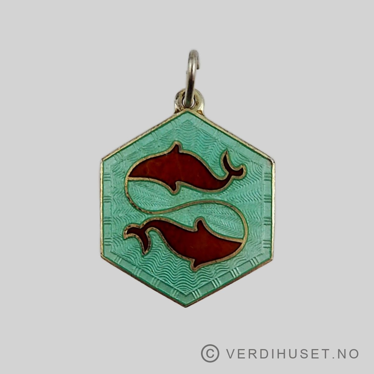 Anheng i forgylt sølv med emalje, stjernetegn fiskene
