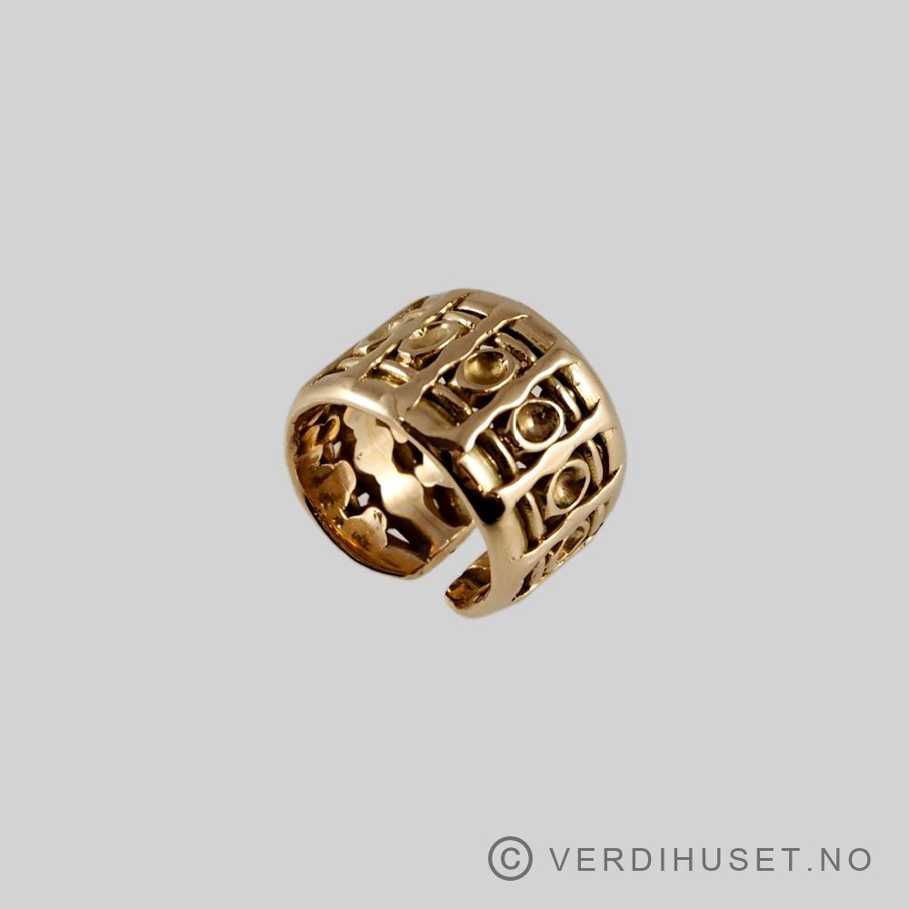 Massiv ring i 14 K gull - Studio E&P