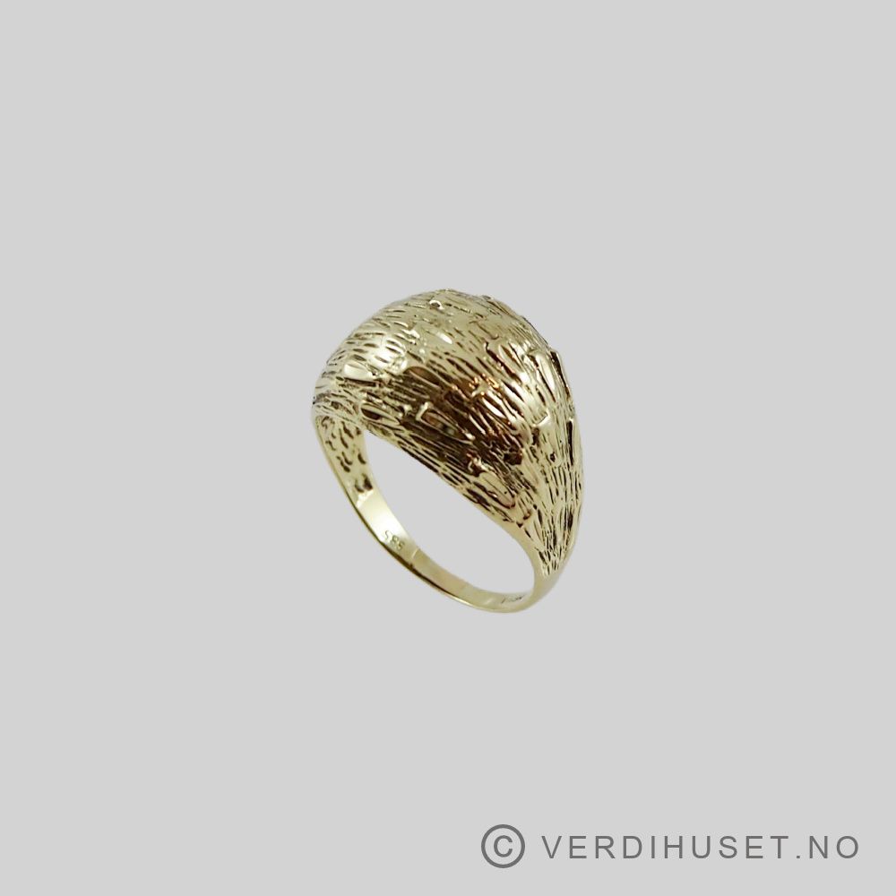 Ring i 14 K gull