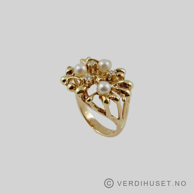 Hovedbilde Ring i 14 K gull med perler og blanke stener